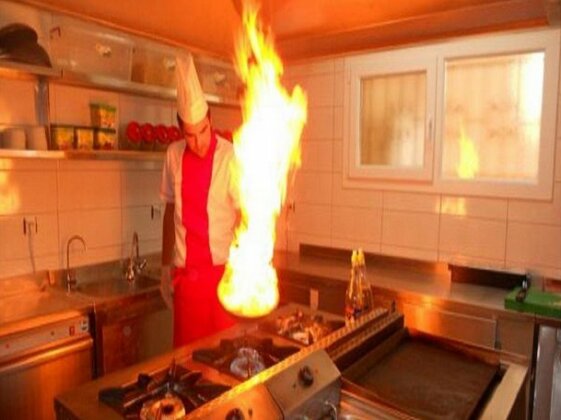 Erzi Ncan I Lhan Hotel - Photo3