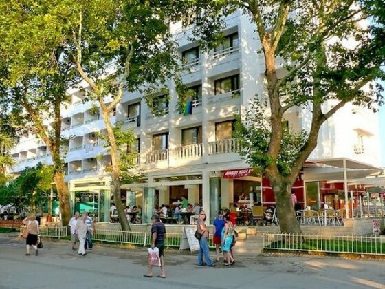 Kondu Hotel