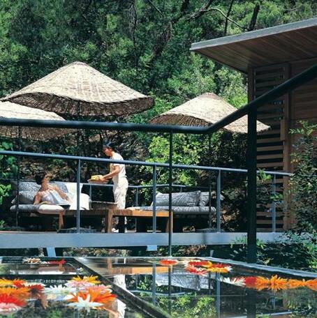 Hillside Beach Club - Photo4