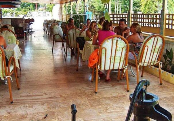Konig Hotel - Photo2