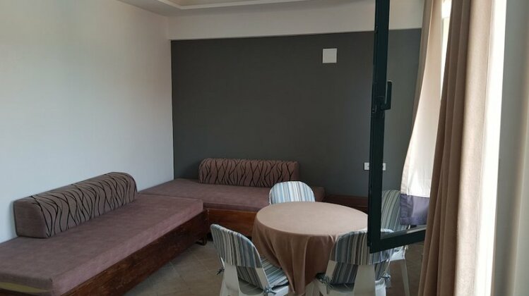 Poppy Apart Hotel - Photo4