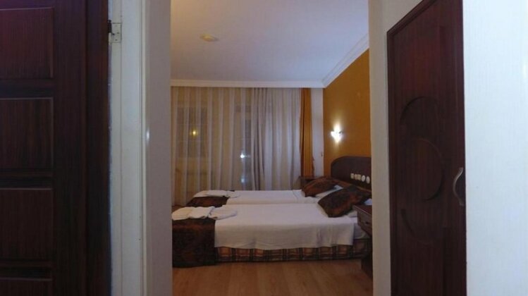 Regum Life Hotel - Photo2