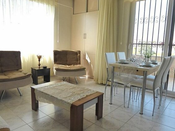 Sun Garden Apartment - Photo4
