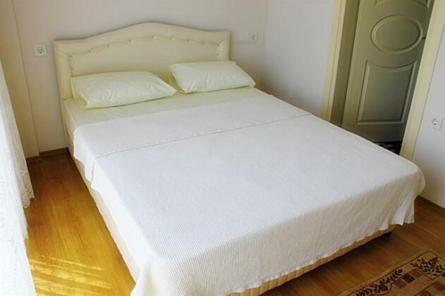 Eden Holiday Homes - Photo4