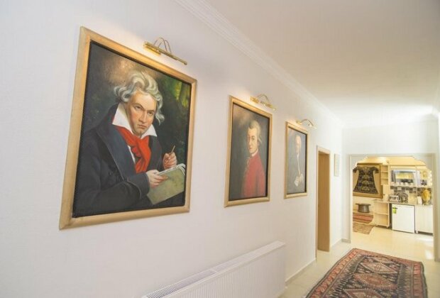 Nick's House - Photo2