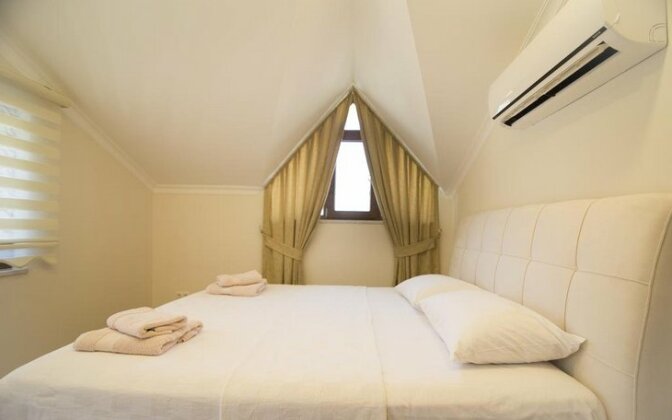 Nick's House - Photo5