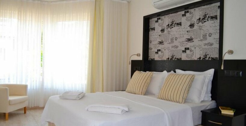 Sybelle Suites by Villa Safiya - Photo4