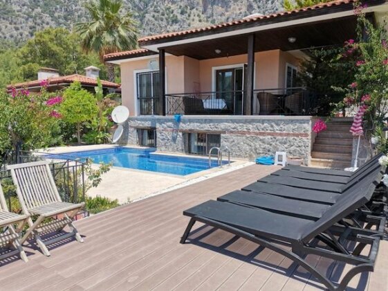 Villa Redpine 5 - Photo2