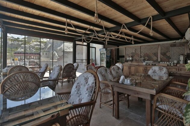 Aren Cave Hotel and Art Gallery - Photo3