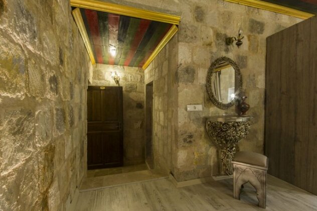 Bedrock Cave Hotel - Photo3