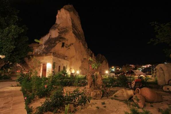 Dervish Cave House - Photo3