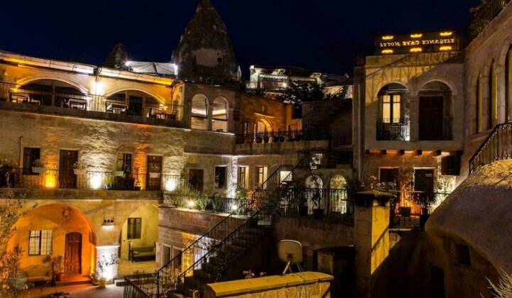 Elegance Cave Suites - Photo2