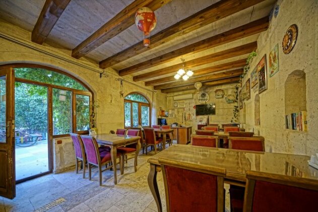 Maron Stone House - Photo3