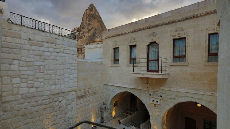 Osmanbey Cave House - Photo2