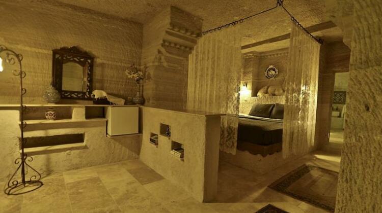 Suzanas Cave Hotel - Photo4
