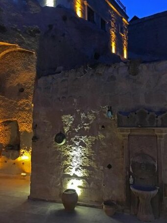 Tulip Cave Suites - Photo3