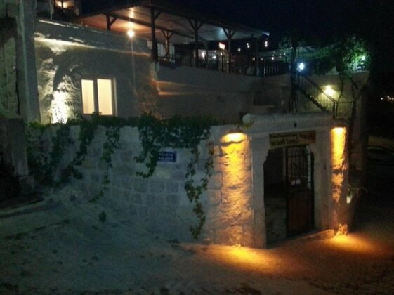 Whisper Cave House - Photo2