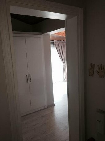Erythros Boutique Hotel - Photo4