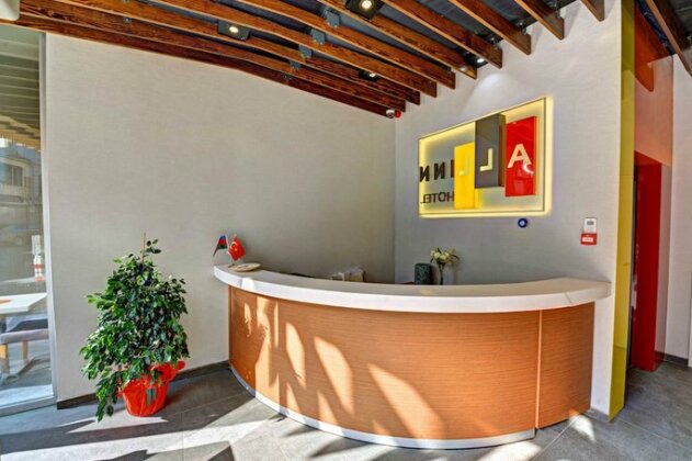 All Inn Hotel - Photo5