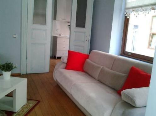 Aretias Antique House - Photo4