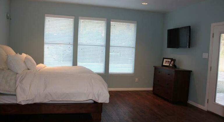 Aretias Suit Home - Photo4