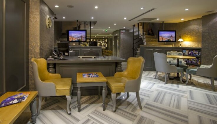 Aston Residence - Photo2