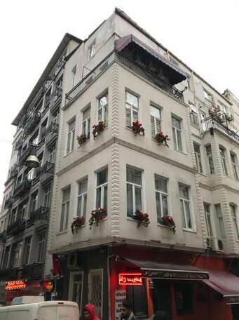  Photo 3