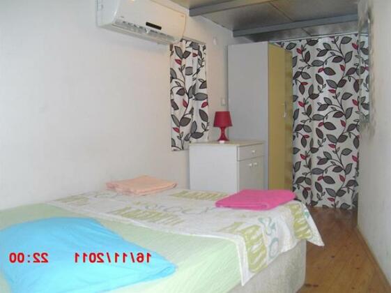 Photo 4