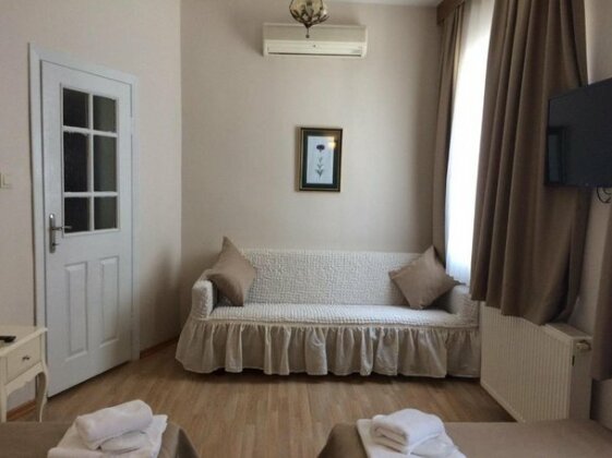 Buhara Family Stone House - Photo4