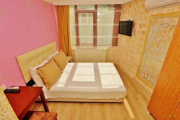 Camelot Apartment - Photo4