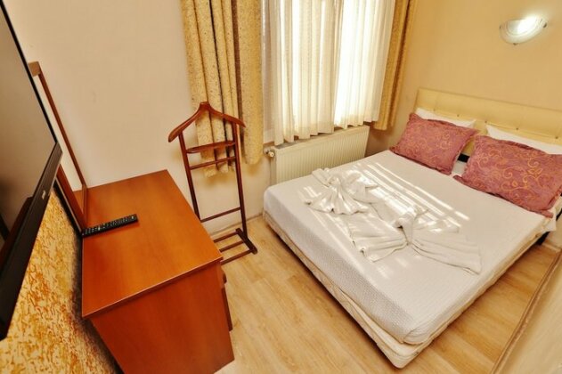 Camelot Apartment - Photo5