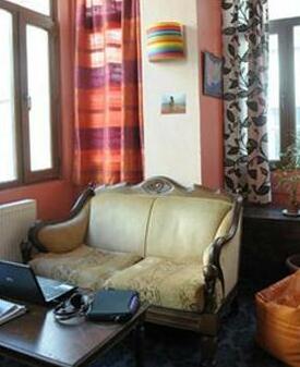 Chillout Cengo Hostel - Photo5