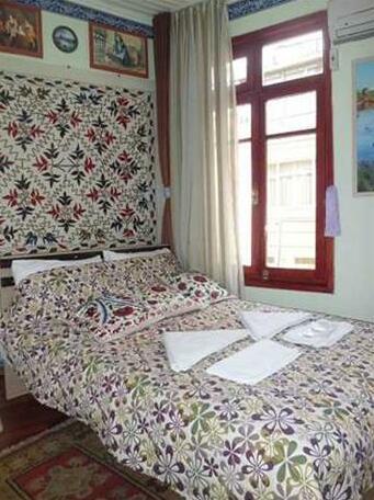 Chora Guesthouse - Photo2