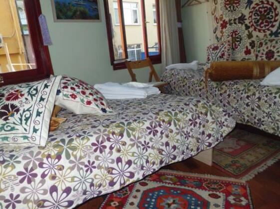 Chora Guesthouse - Photo5