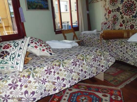 Chora Guesthouse - Photo5