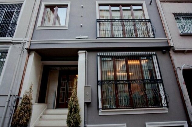 Collage Cihangir Apart - Photo2