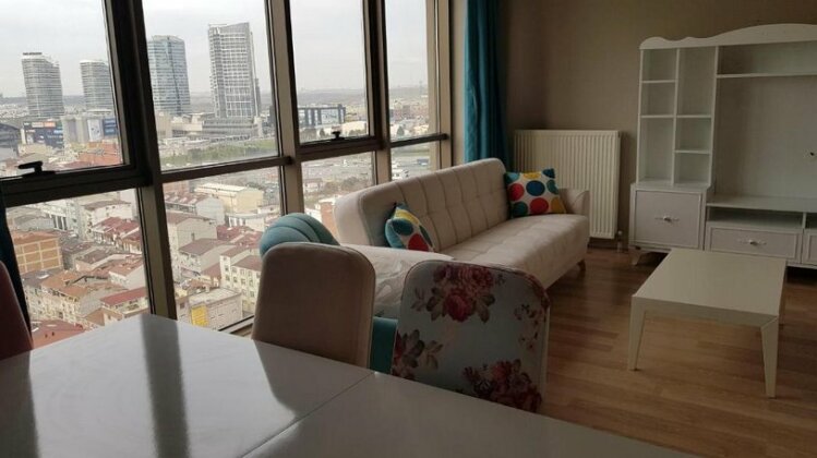 Cozy 2+1 city view 5 min walk to mall of Istanbul - Photo4