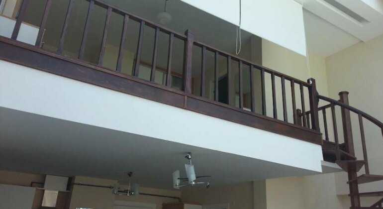 Deluxia Suites - Photo3
