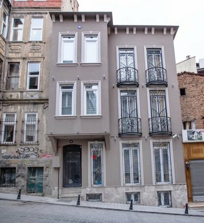 Flats Company-Firuze Apartment Istanbul