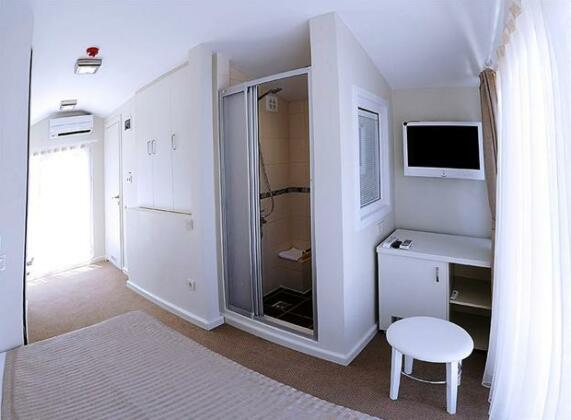 Forbes Suites - Photo3
