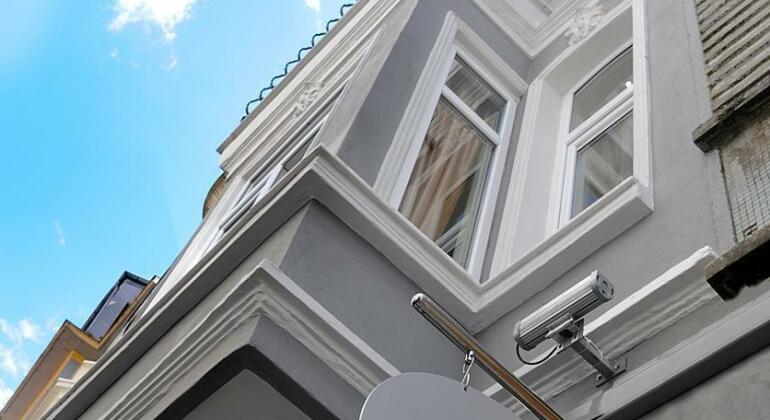 Grey Suite - Photo2