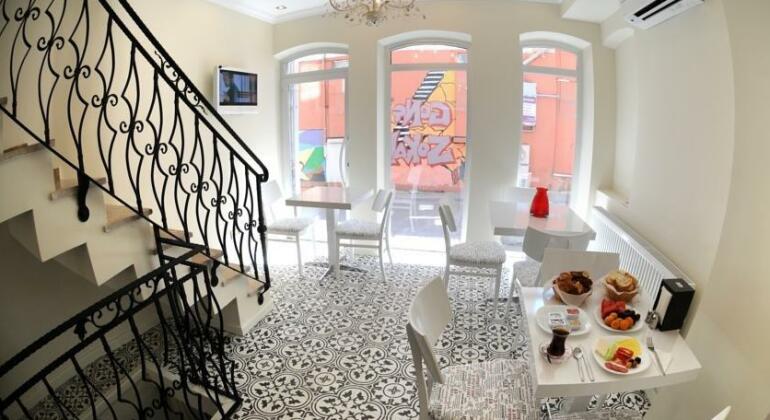 Grey Suite - Photo5