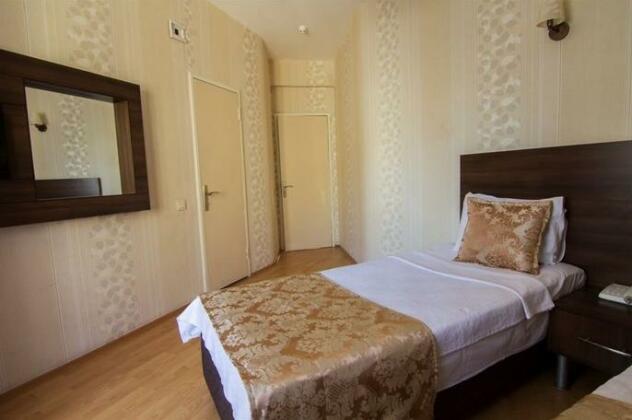 Hotel Alpin Istanbul - Photo2