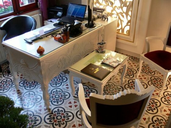 Hotel Coliseum - Photo3