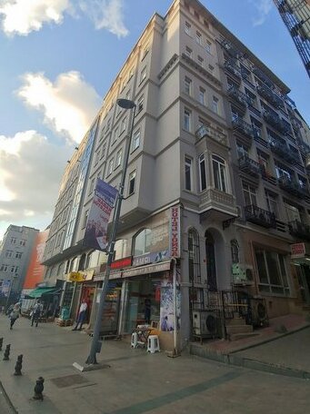  Photo 1