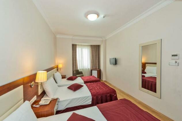 La Garden Hotel - Photo4