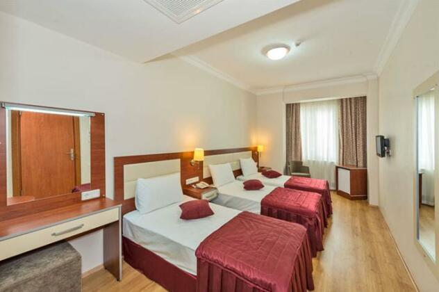 La Garden Hotel - Photo5
