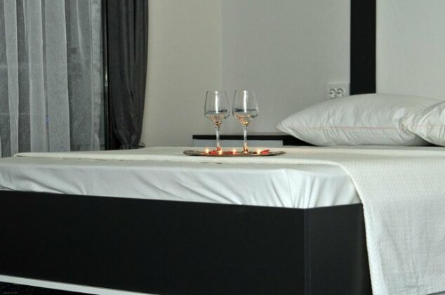 Larissa Aparthotel - Photo2