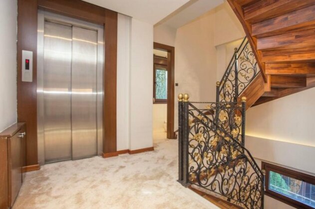 Luxury 4 bdr Villla in Istanbul with Swimmingpool and Elevator - Photo2