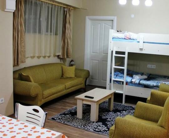 Nelly Guesthouse - Photo2